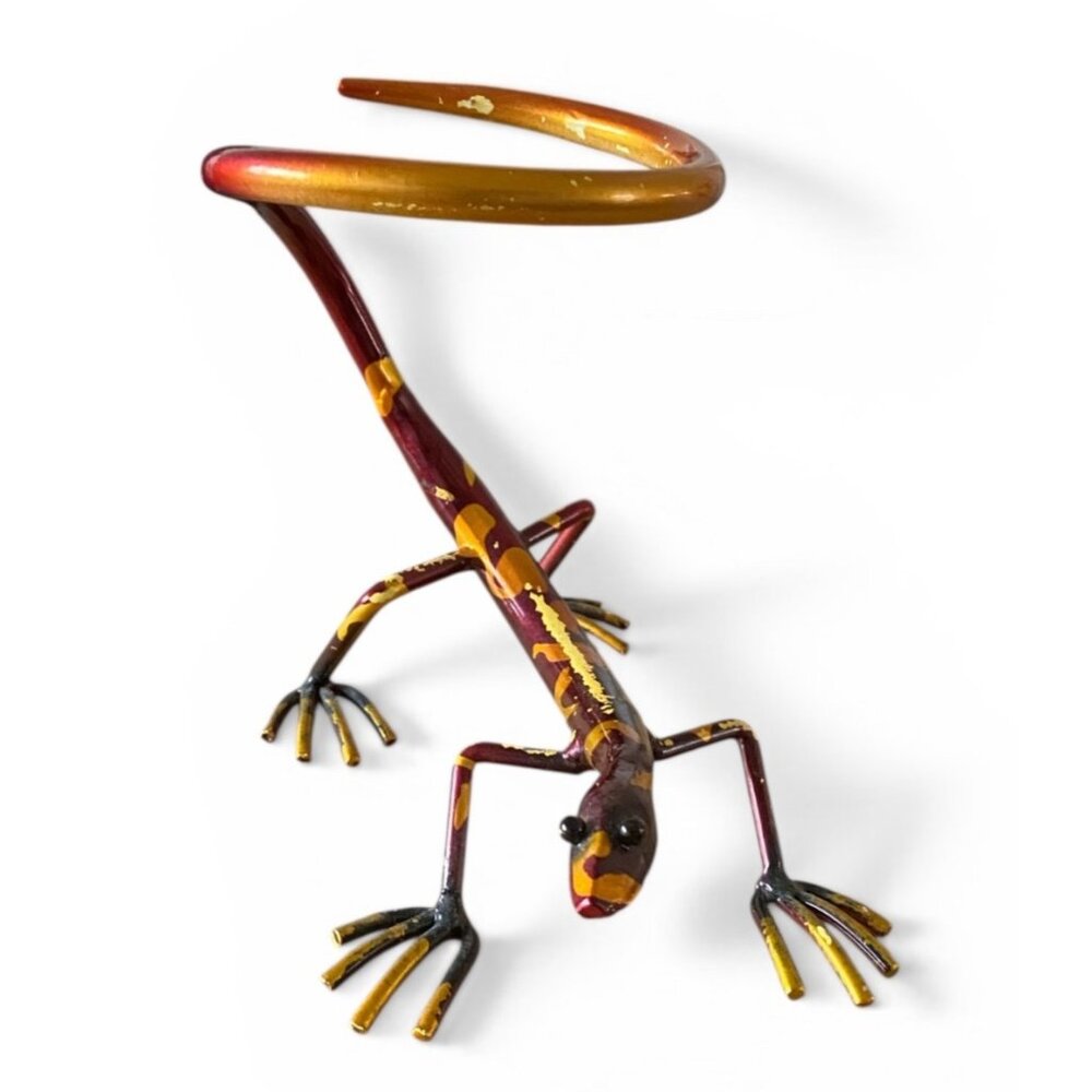 Gecko Handmade Iron Wine Bottle Holder.